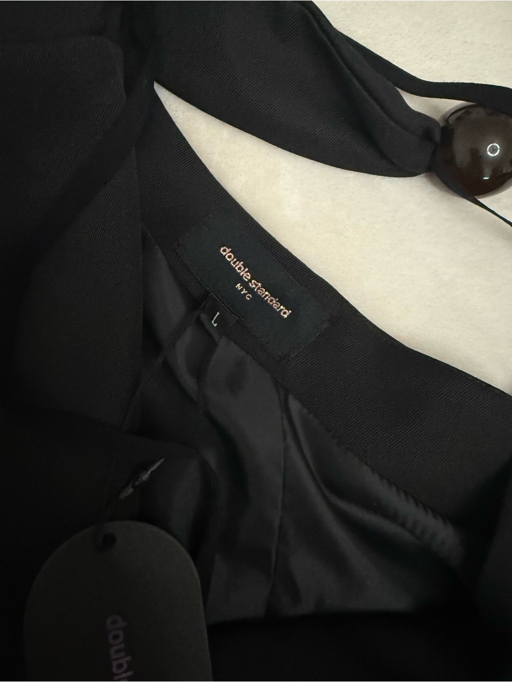 Black Off-Shoulder Statement Blazer - Picture 11 of 12